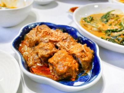 Rendang Sapi (Beef simmered in coconut sauce) - $18++