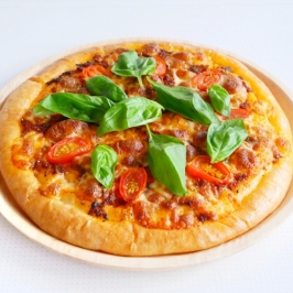 Tomato & Anchovy Pizza